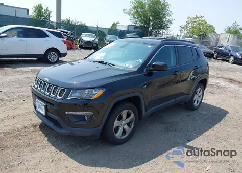 2018 Jeep Compass Latitude 4X4 из США, поврежденный, VIN 3C4NJDBB1JT191490